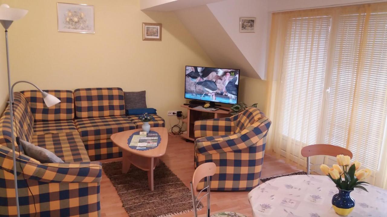 Molnar Apartman Heviz Ngoại thất bức ảnh