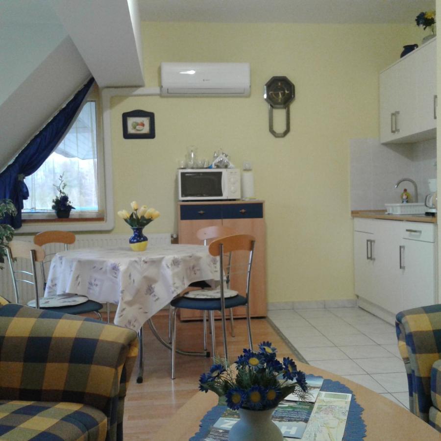 Molnar Apartman Heviz Ngoại thất bức ảnh