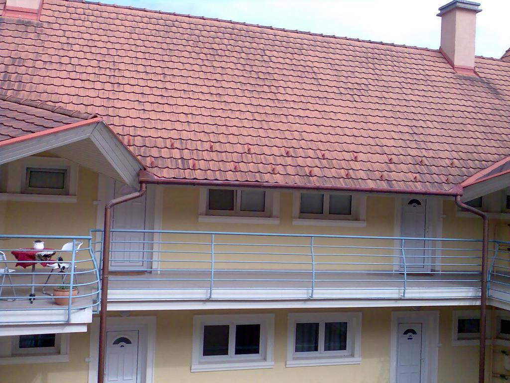 Molnar Apartman Heviz Ngoại thất bức ảnh
